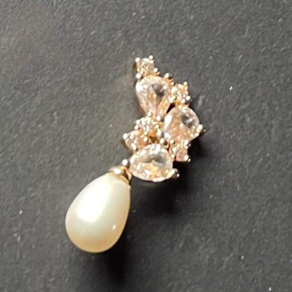 Bundle 3/$12. Lulus Faux Pearl and Gold Tone Earrings with Cubic Zirconia - Picture 2 of 4
